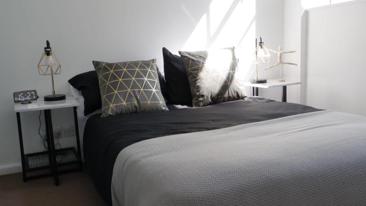 Premium Apartment, Amazing Central Location Brighton Exterior photo